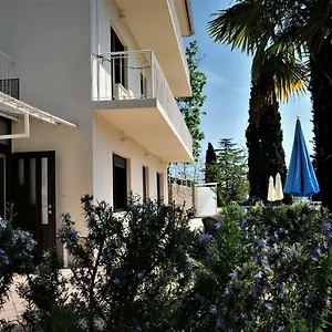 apartmani-dusko-ika.primorje-gorskikotar.com/